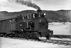 Sulitjelmabanens damplokomotiv SAULO med blandet tog på Finn