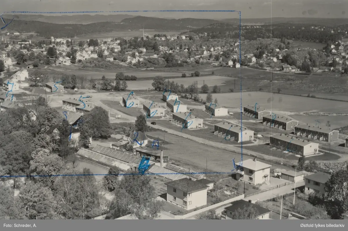 Flyfoto av boligområdet Høyden, på grensam ellom Rygge og Moss kommune  20 mai 1959.