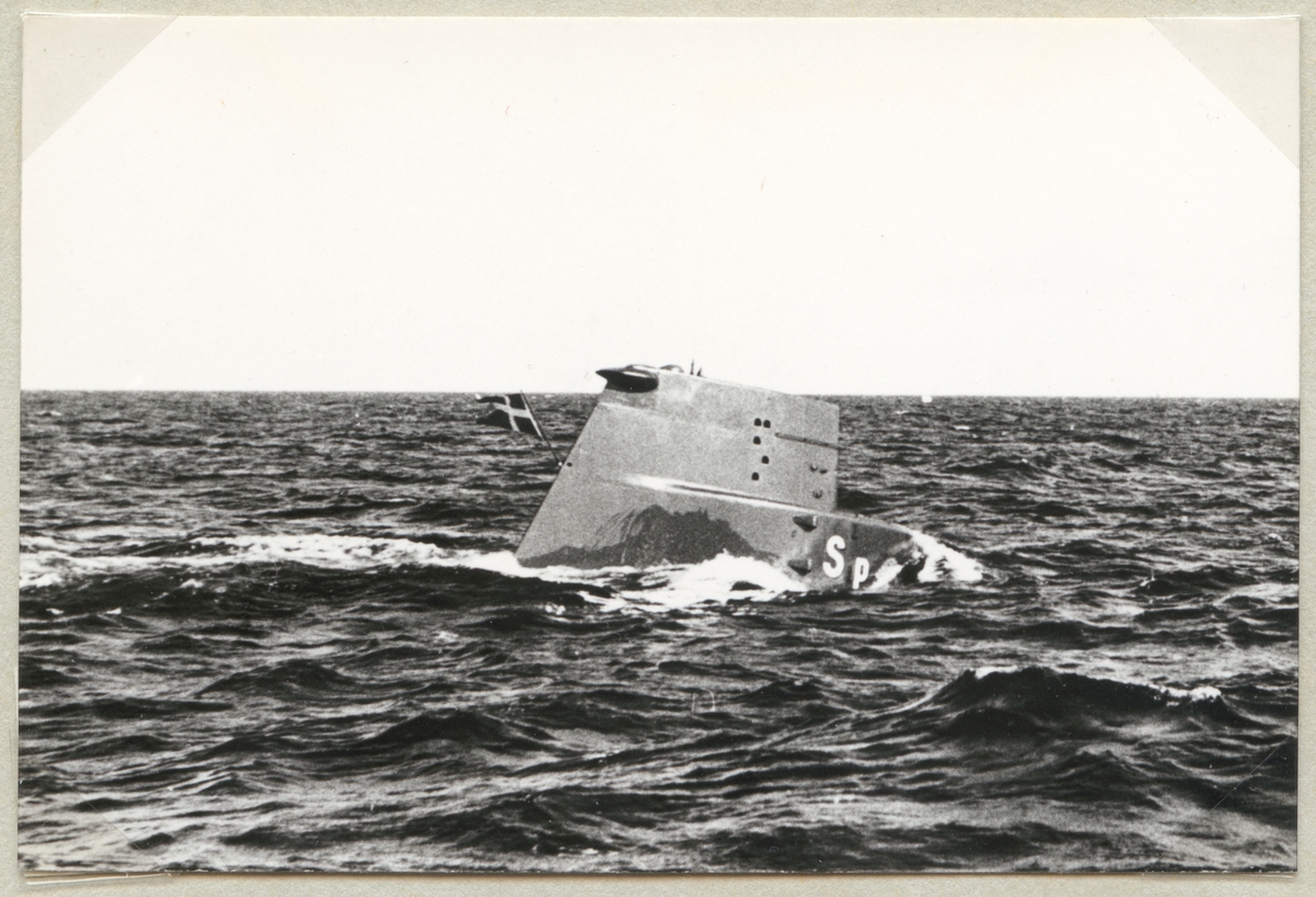 Ubåten Springaren under provtur 1962, dyker...