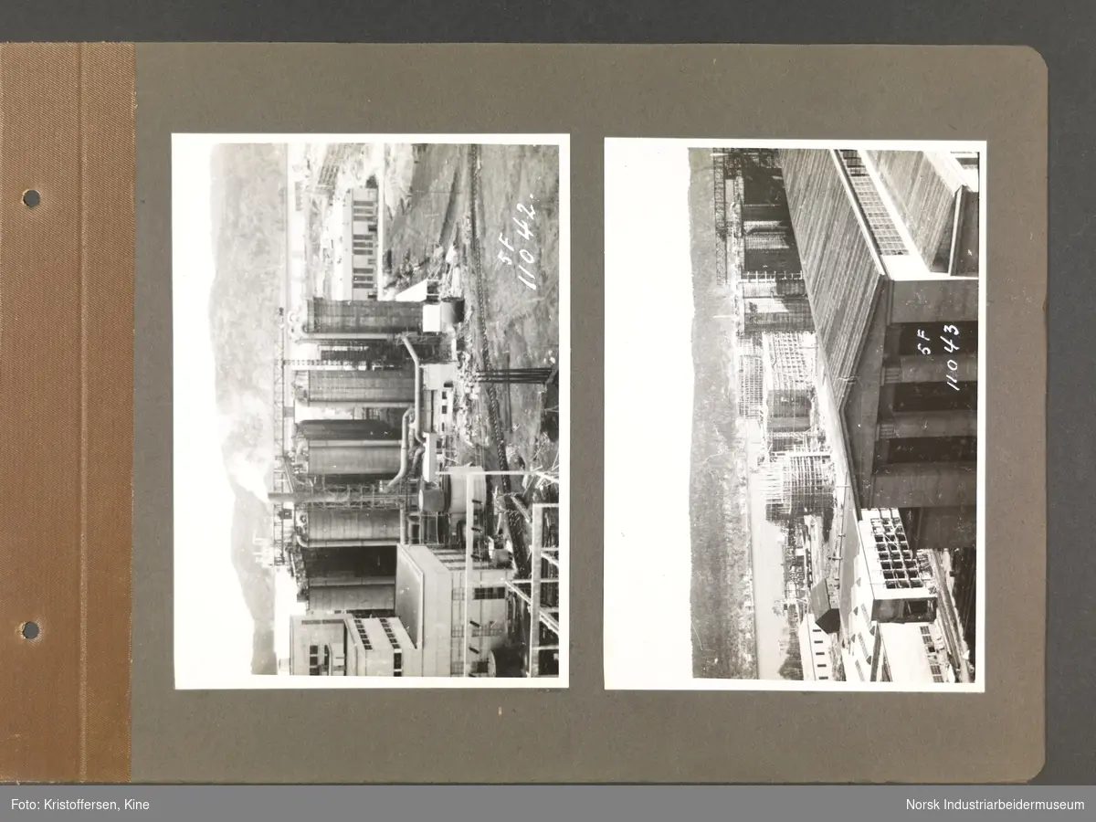 Fotoalbum med 78 sider og 113 innlimte fotografier fra Norsk Hydro på Herøya.