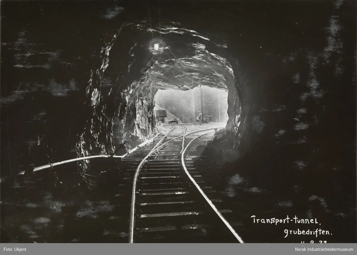 Kjørholt kalksteinsbrudd, transporttunnel, grubedriften, tunnelåpning