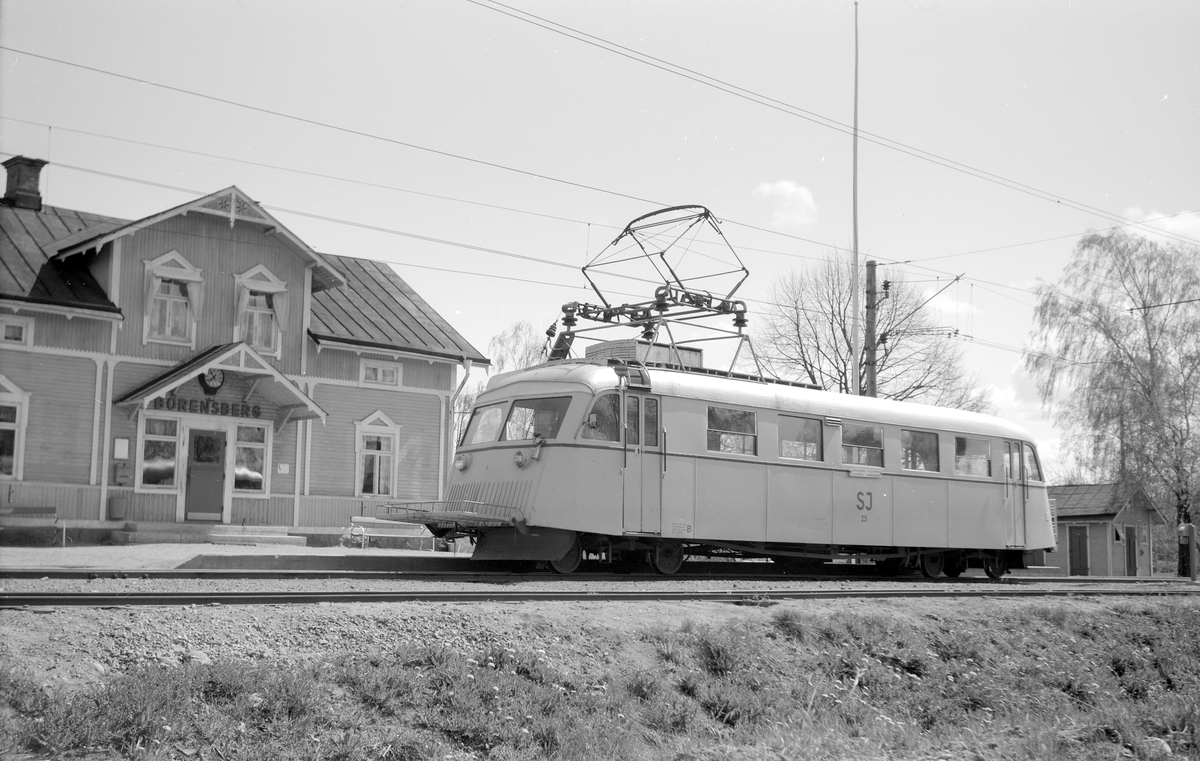 Elektrisk rälsbuss, Statens Järnvägar, SJ Yoa1p 25, ursprungligen Mellersta Östergötlands Järnvägar, MÖJ Y2B 2.