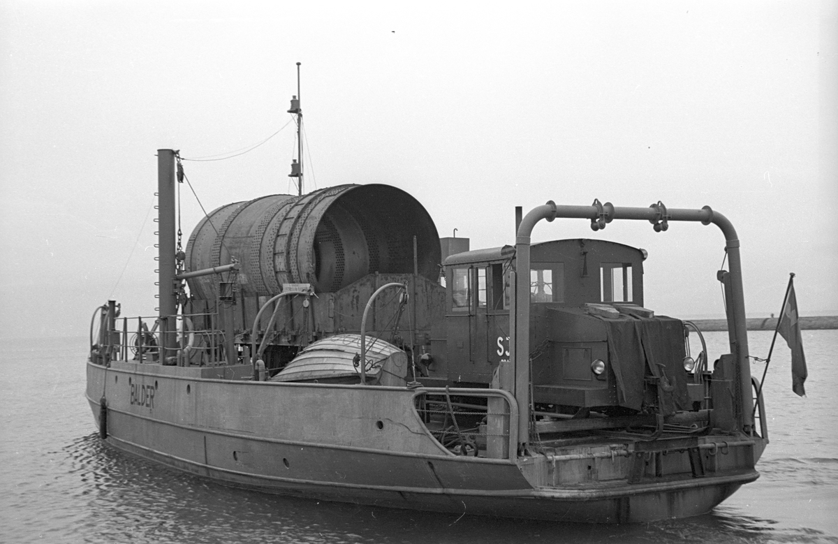Transport av cementugn Kalmar - Degerhamn. Fotograferat av Stationsskrivare Nelson, Kalmar Central