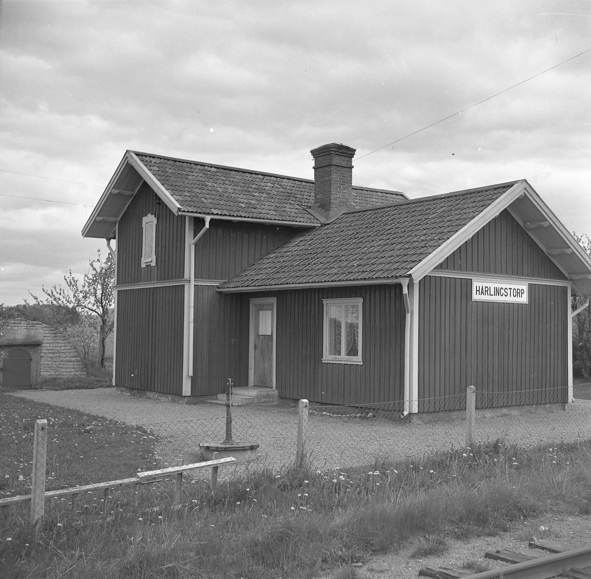 LSSJ , Lidköping - Skara - Stenstorps Järnväg
Håll- och lastplats. Bispår till Röde Mosse torvfabrik