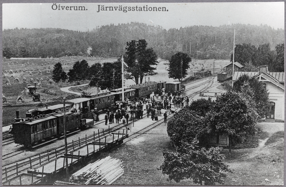 Vy över Öfverums järnvägsstation.