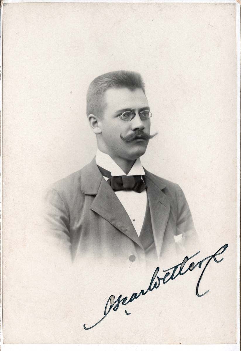 Stationsskrivare S. A. Oscar Wetter.