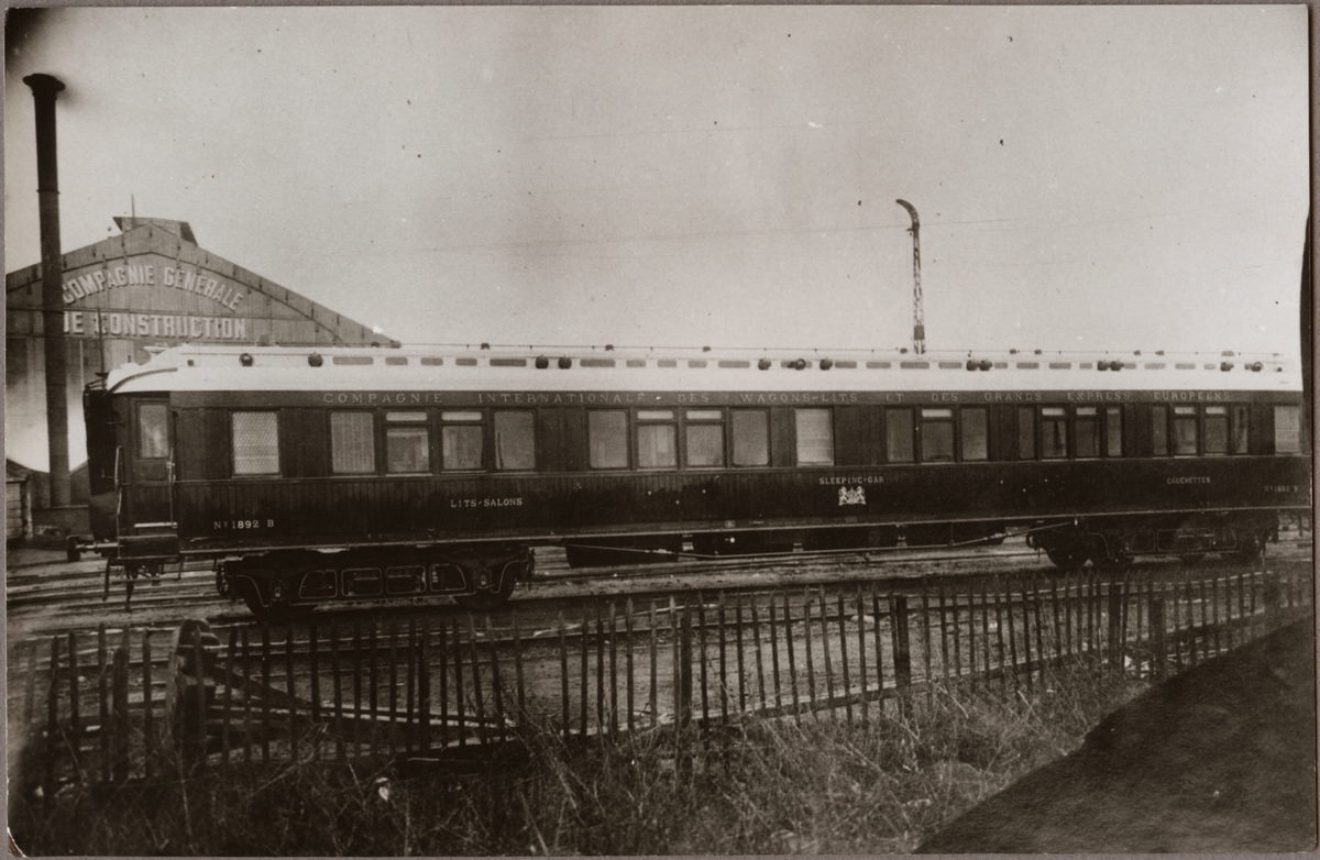 Salongs- och sovvagn tillhörande Compagnie Internationale des Wagons-Lits. CIWL B 1892.