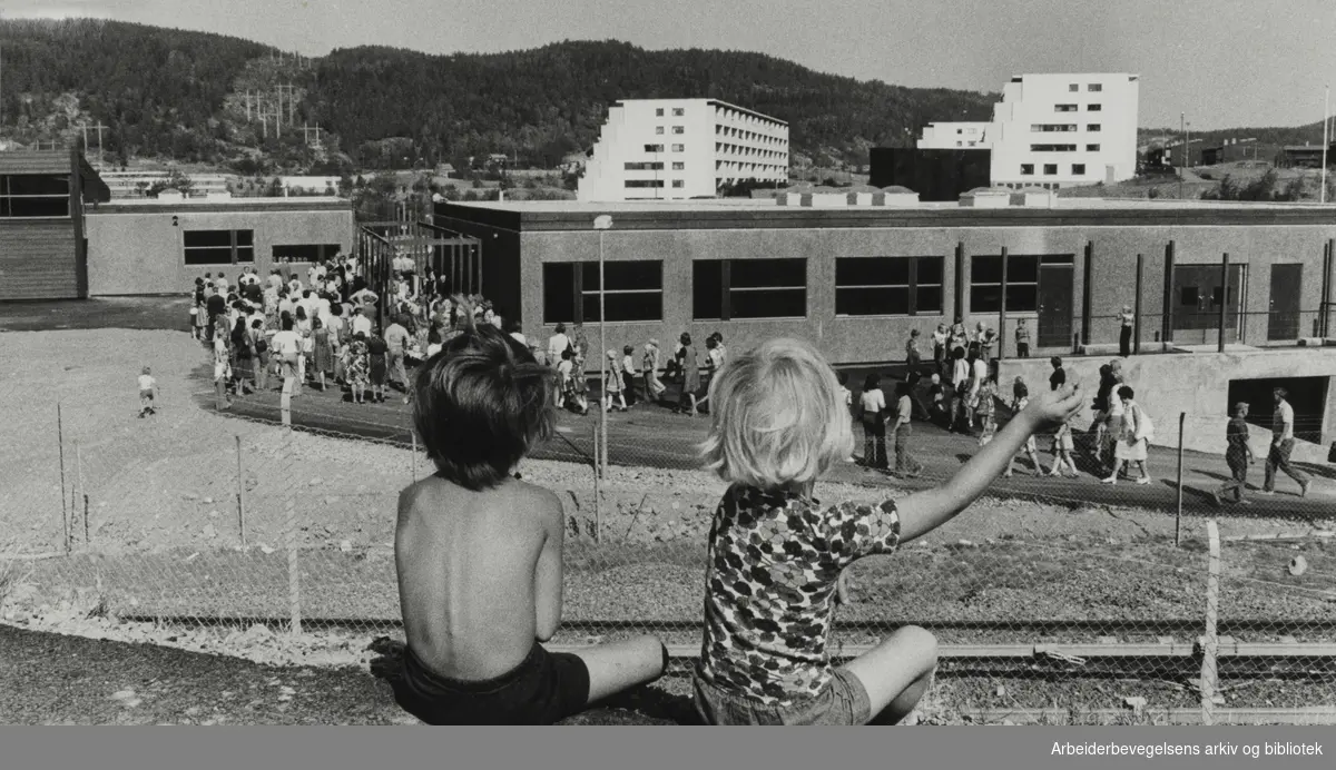 Fossum skole og daghjem. Fra åpningsseremonien. 18. august 1976