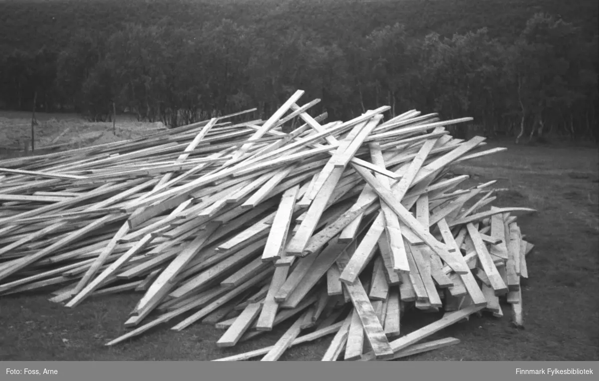 Tana, august-september 1946. "Dårlig lagring av materialer".