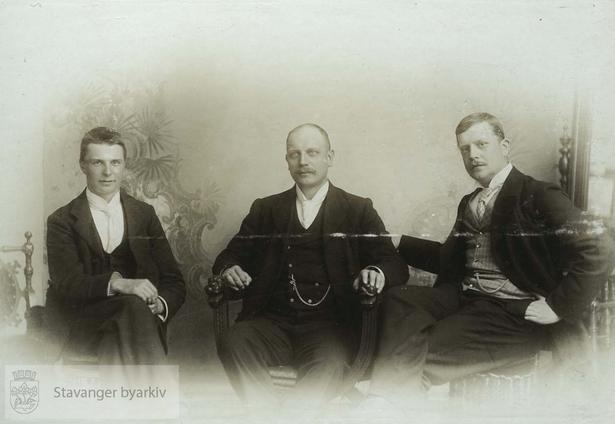 Georg T. Monsen til høyre.
