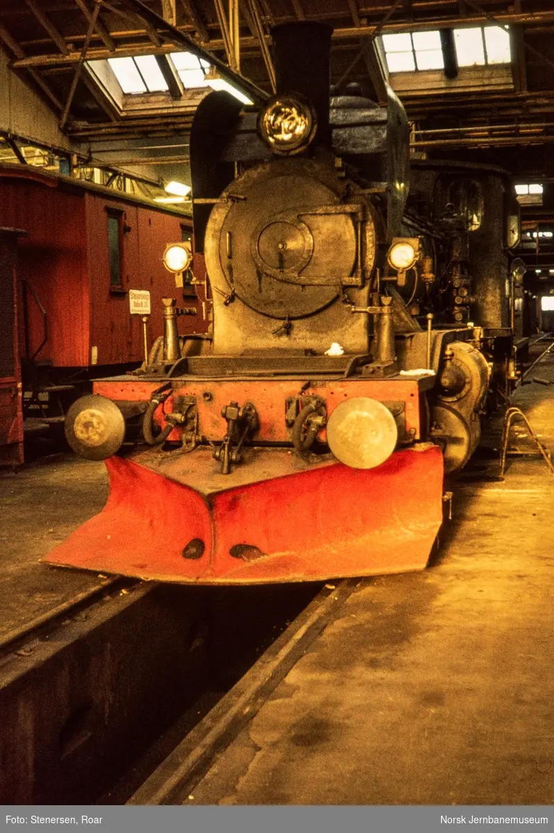 Damplokomotiv type 21e nr. 207 i Gamlestallen i Lodalen.