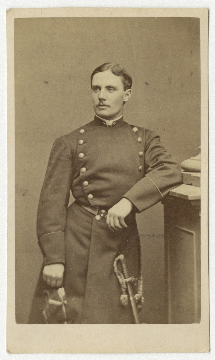 Porträtt av Johannes Bernhard Lindgren, underlöjtnant vid Västmanlands regemente I 18.