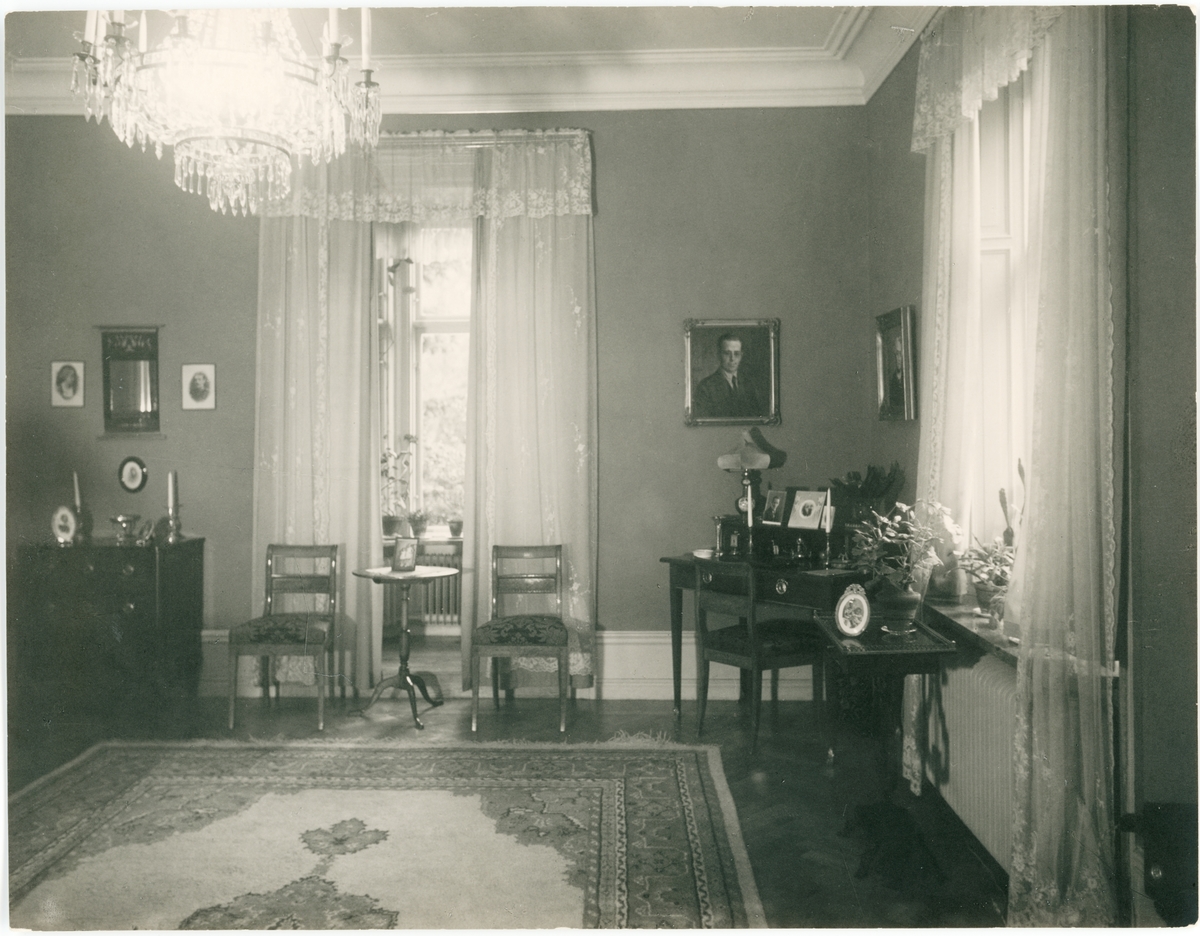 Villa Isola, kvarteret Valhall i stadsdelen Luthagen, interiör av salongen på nedre botten, Uppsala 1900-tal
