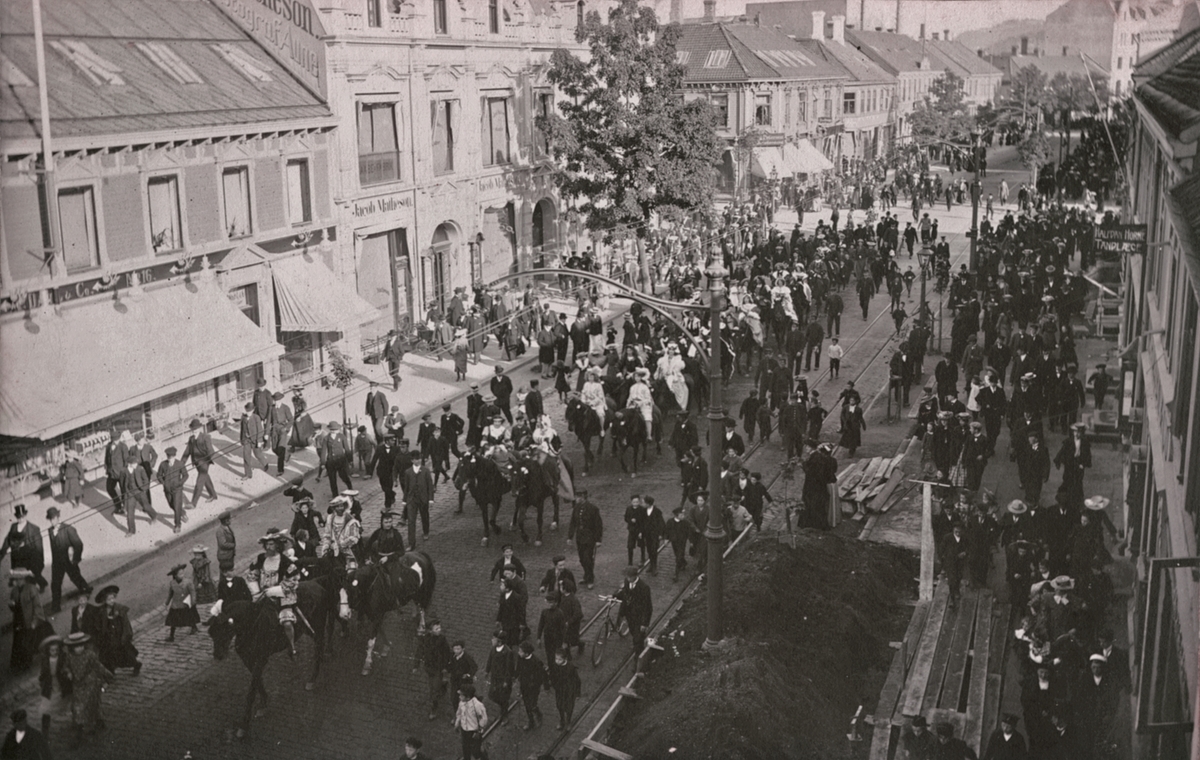 Historisk opptog i Trondheim ca 1890-1900