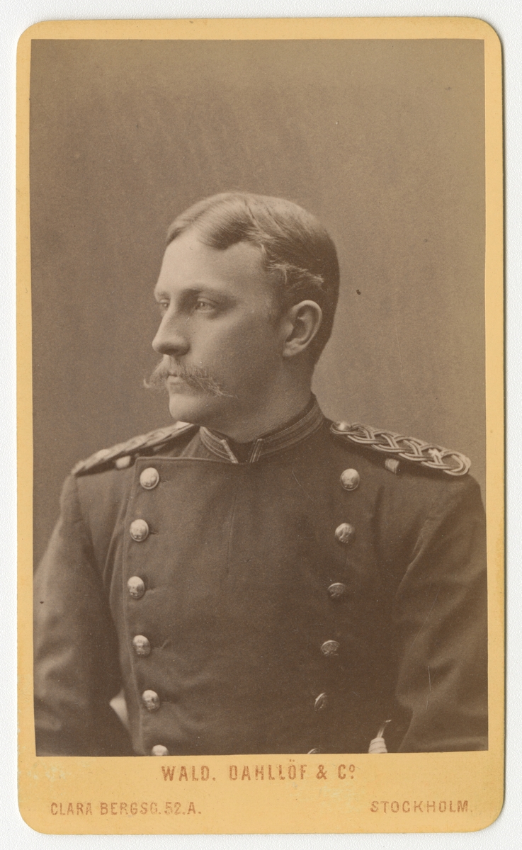 Porträtt av Richard Primus Peterson, underlöjtnant vid Jönköpings regemente I 12.