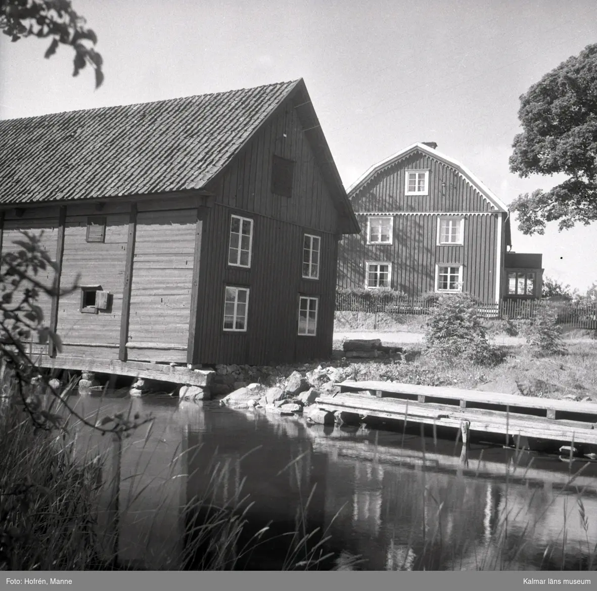 Kastmanska gården i Figeholm. Bostadshus och ekonomibyggnad.