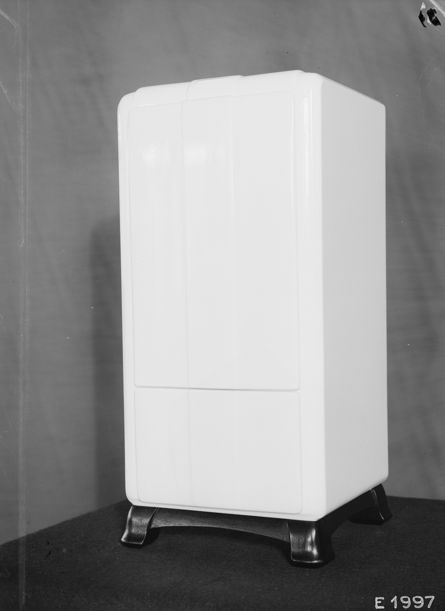 Modell av 4 kbft. kylskåp.