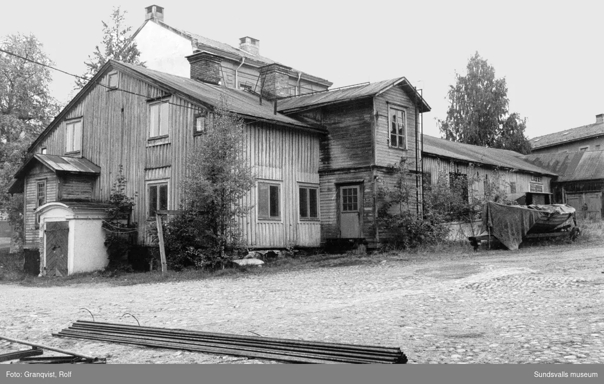 En svit bilder från den gamla bebyggelsen på Åkroken före rivningarna.