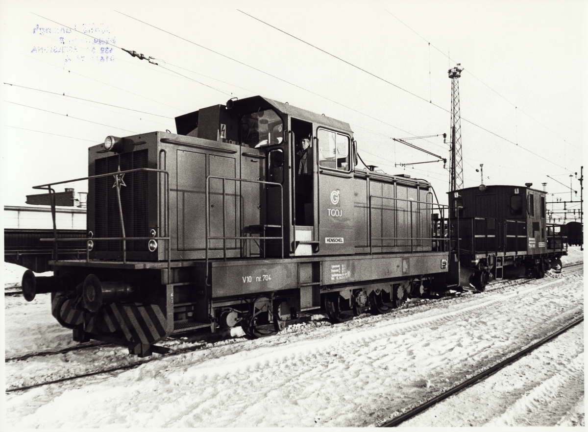 Trafikaktiebolaget Grängesberg - Oxelösunds Järnvägar, TGOJ V10 704 ...