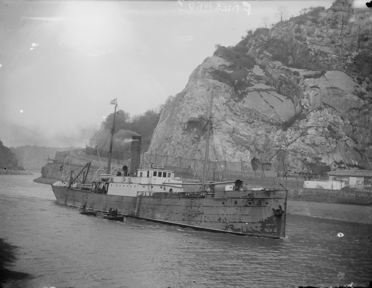 D/S 'Frierfjord' (b. 1897) i Bristolkanalen.