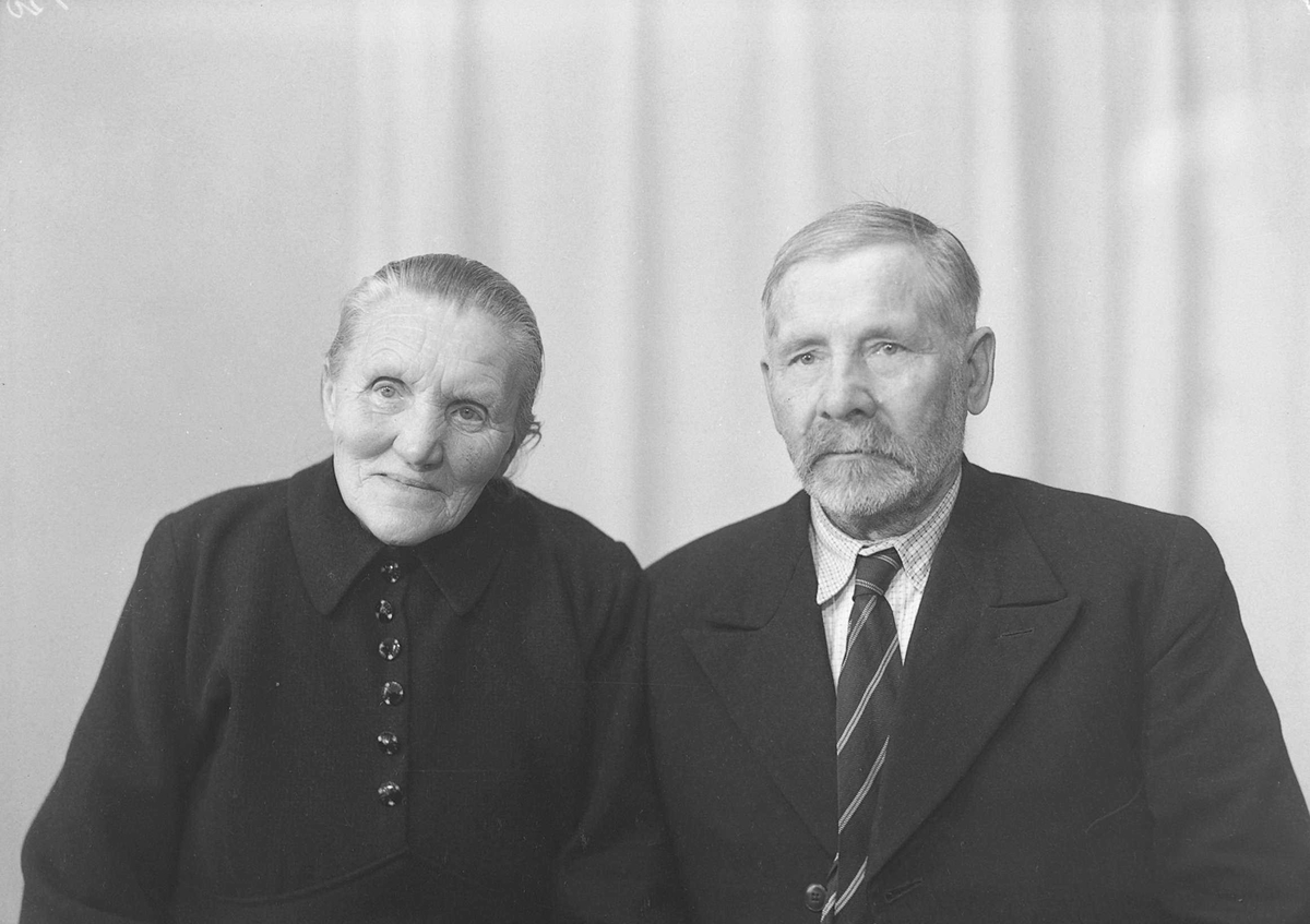 Jens Myrhaug med frue