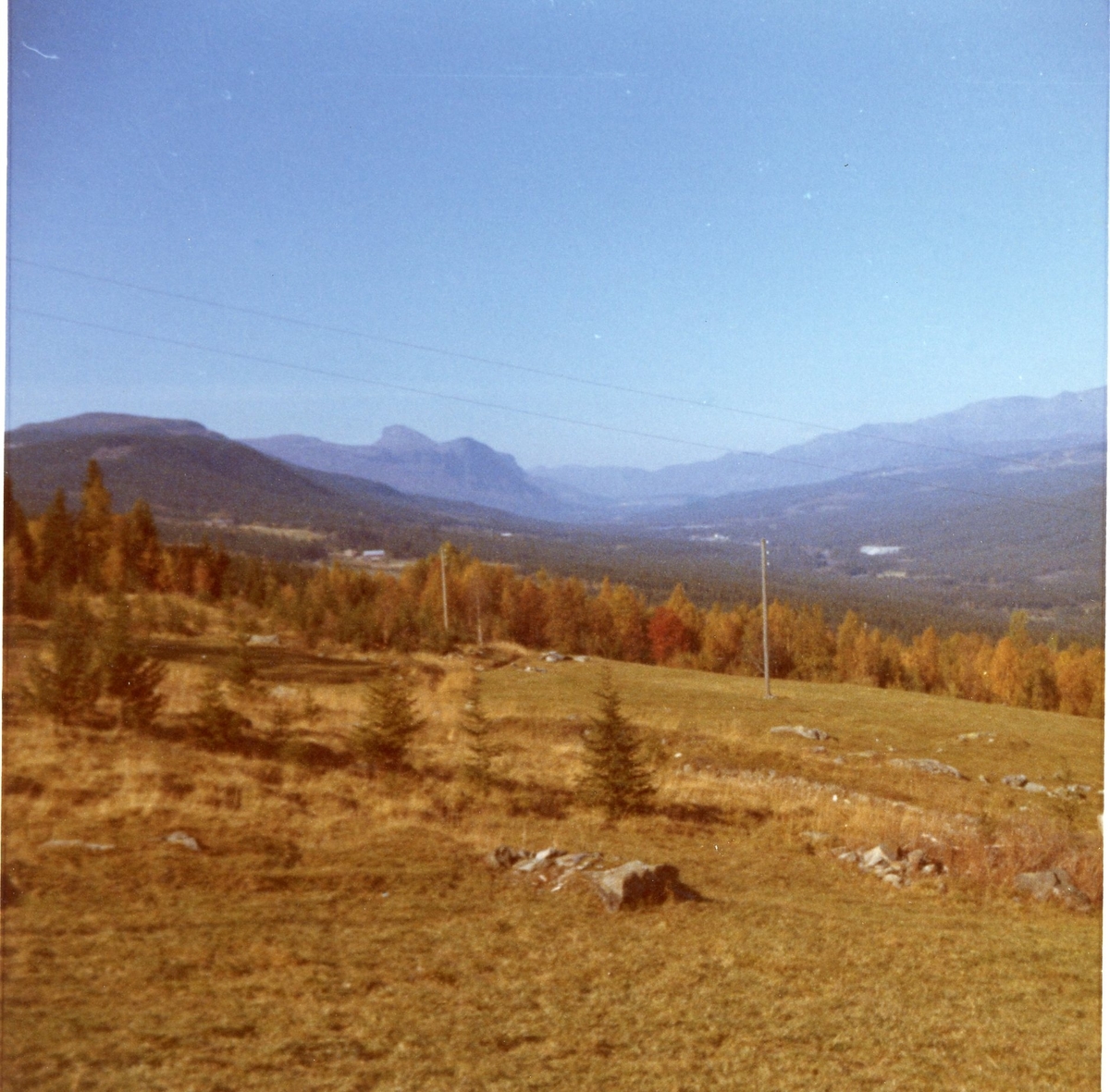 Bildet er tatt på Stuveset med utsikt mot Hemsedal.