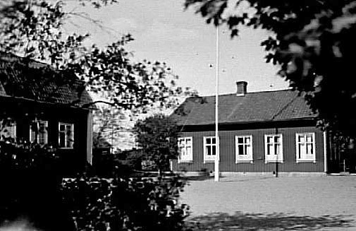 Skolan i Kålltorp med sina två hus.
