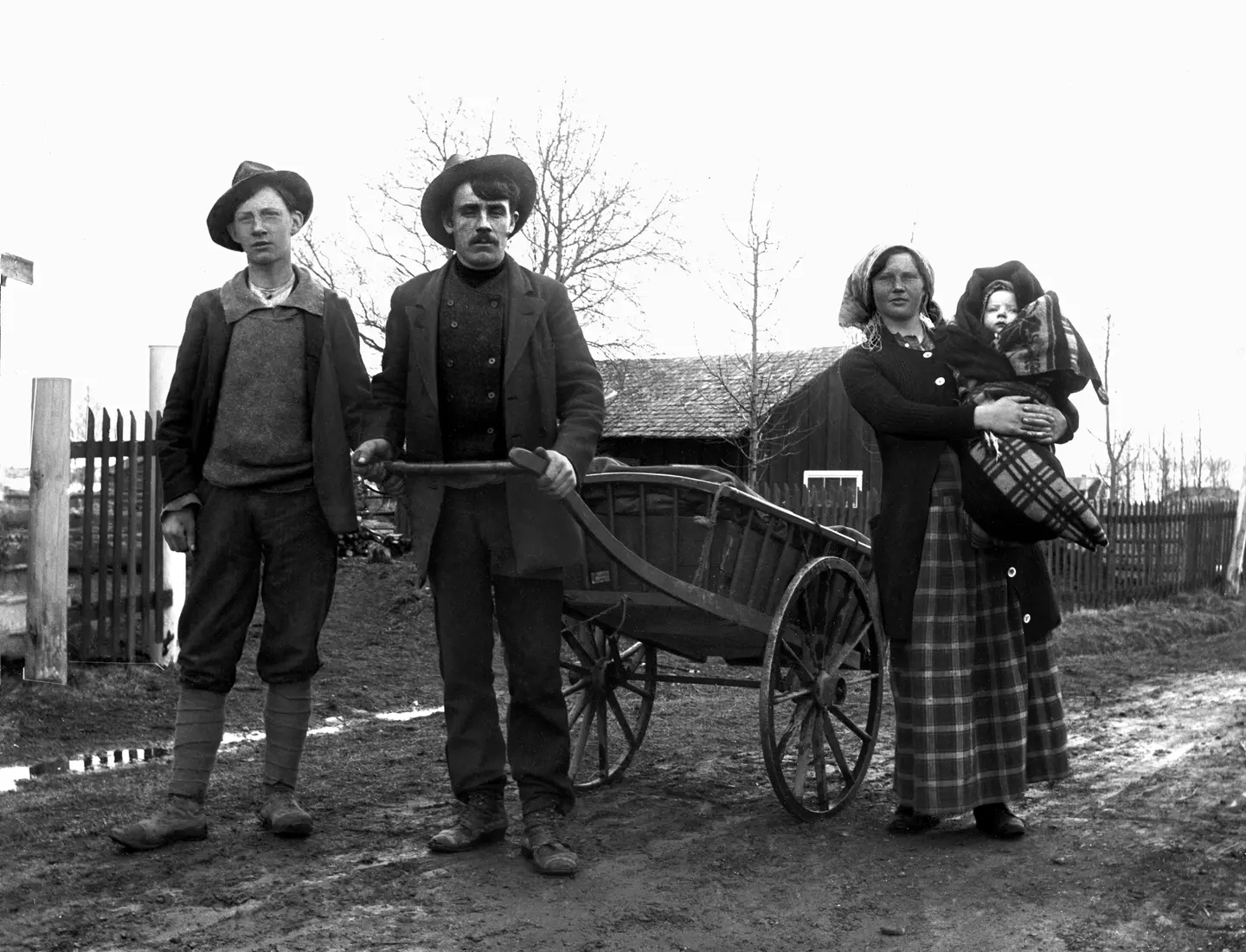 Traveling with a pushcart 1932.