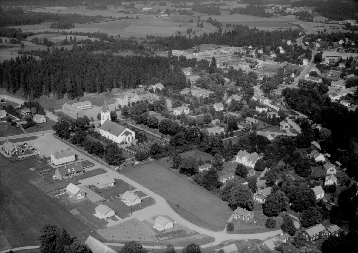 Flygfoto över Vrigstad i Sävsjö kommun, Jönköpings län. 1167/1963