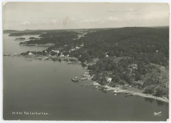 Larkollen (flyfoto) - Mossebibliotekene / DigitaltMuseum