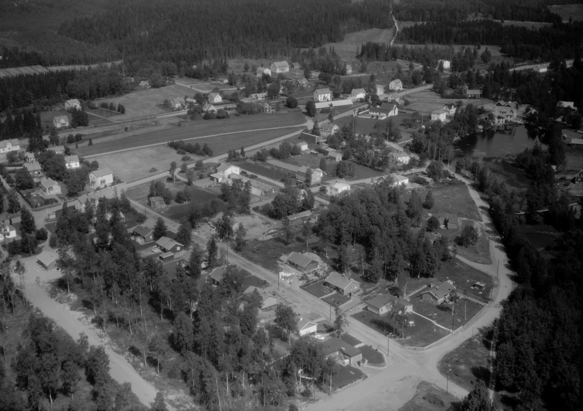 Flygfoto över Fredriksdal i Nässjö kommun, Jönköpings län. 1255/1966