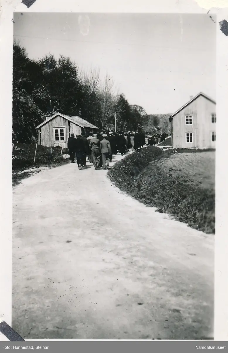 Begravelse etter Gåsværulykka 22. mai 1941. En del av likfølget