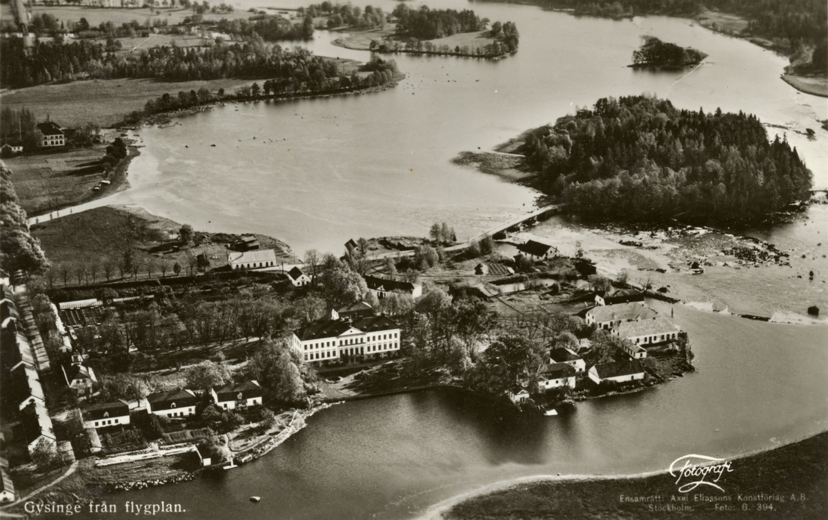 Text i fotoalbum: "1936. Aug. Rekognoseringar för Gävlemanövern, Kvarteret i Gysinge".