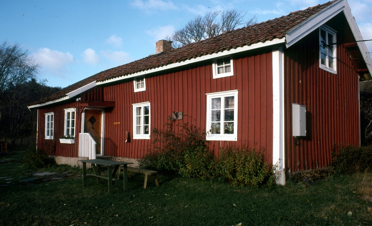 Gårdshuset Långåker 1:3 (Hembygdsgården) år 1981. Byggnaden har delar från 1600-talet och utseende från 1800-talet.