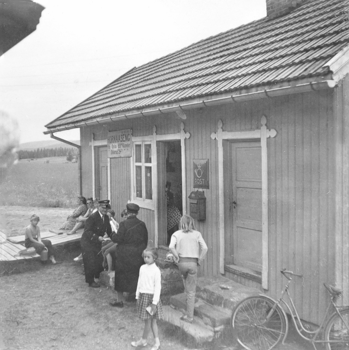 Hornåseng stasjon, sett fra et av de siste ordinære tog på Aurskog-Hølandbanen