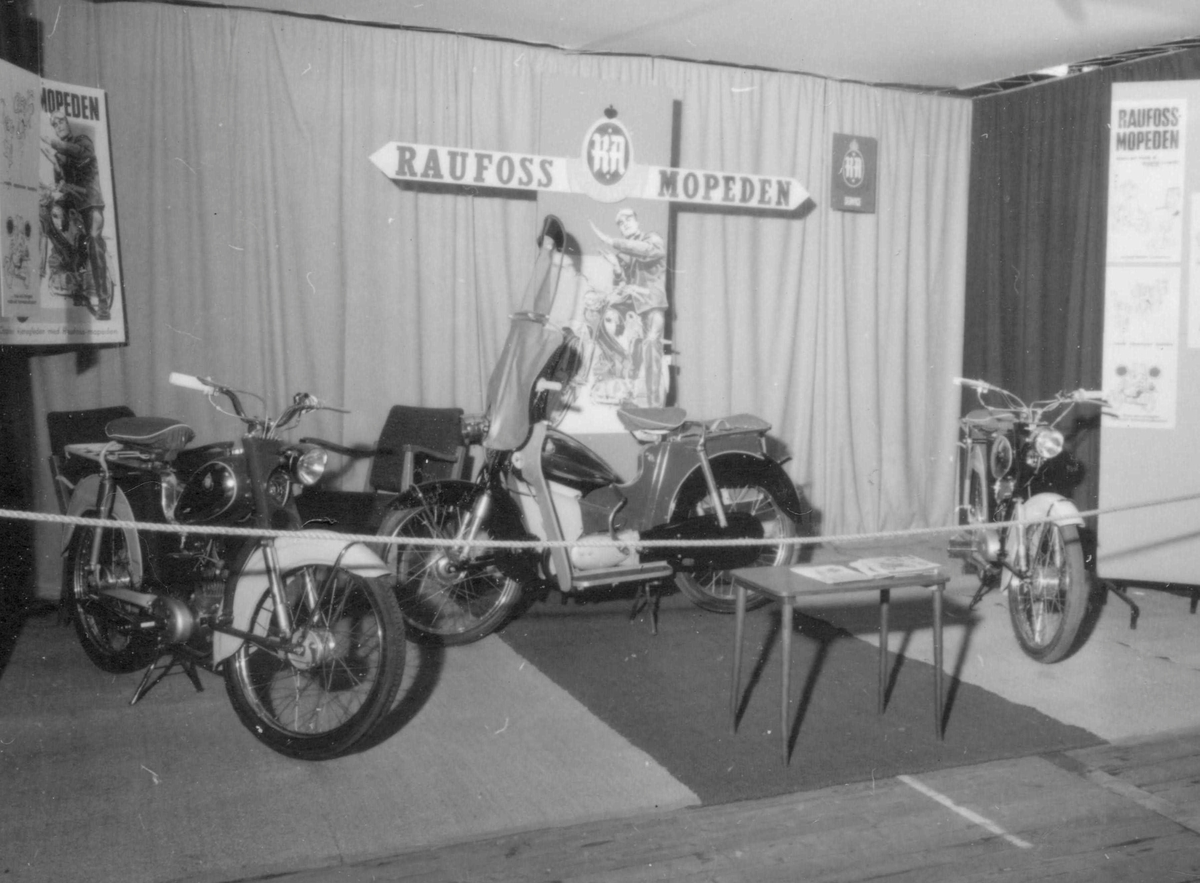 Raufossmoped i Jubileumsutstilling Gjøvikhallen 1961