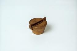 Postmuseet, gjenstander, lodd, skålformet lodd med lokk.