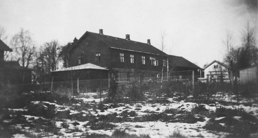 Bildet viser uthusene til Vanaheim.