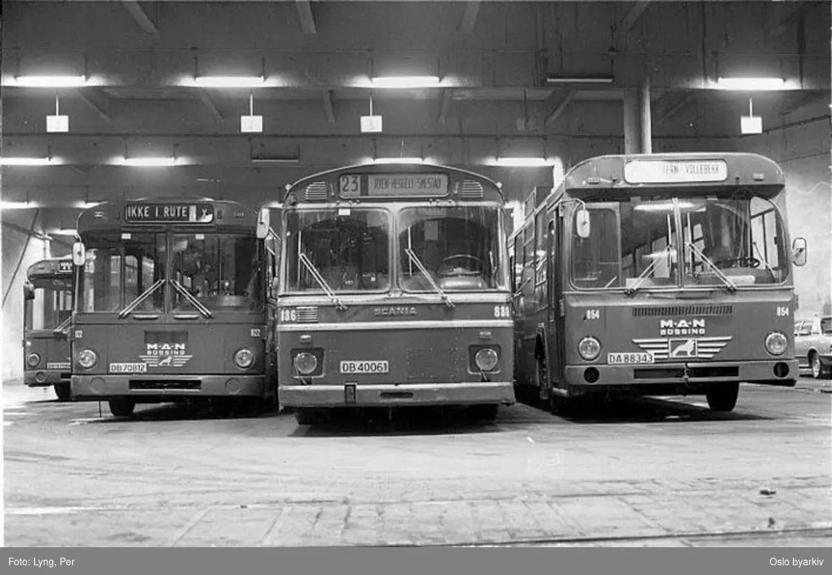 Oslo Sporveier. Busser Man og Scania 854, 886 og 922 fotografert i Bjølsen bussgarasje.