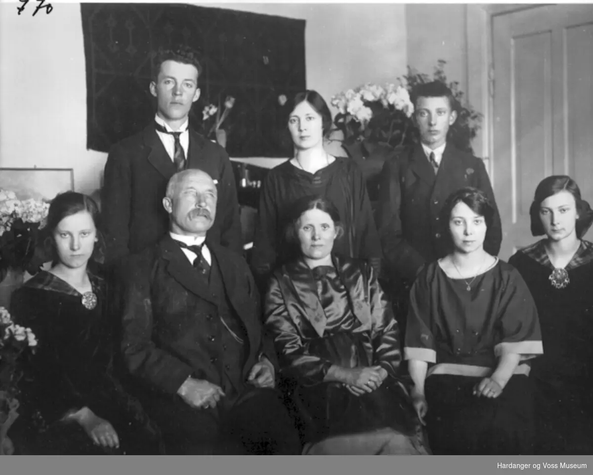 Familiebilete, Anna og Sylfest L. Dalaker - Hardanger og Voss Museum ...