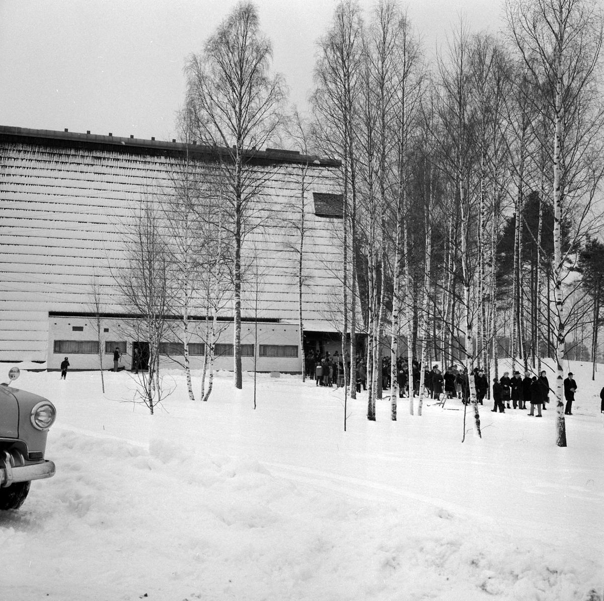 BRUMUNDDAL KIRKE. 1965. FOTOGRAF EIVIN LØKKEN. 