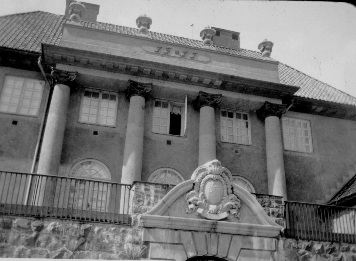 Fasade på pleieinstitusjon hvor Wilhelm A. Thams hadde opphold, muligens i Tyskland.