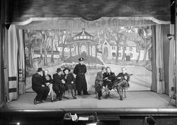 Fra revyen "Velkommen til provinsen" i Hjorten