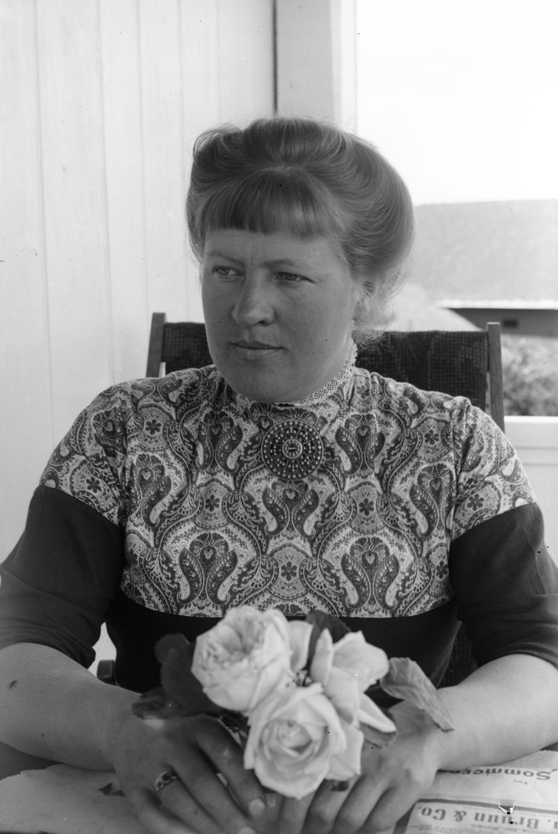 Ringsaker, Veldre, Løken østre, Wilhelmine Løken (1876-1953) Mimi Løken født Ring, portrett