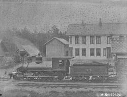 Os stasjon. Rørosbanens første lokomotiv, Tolgen-Os Spareban
