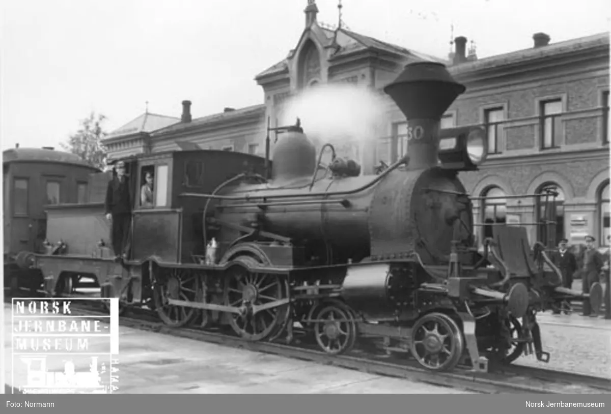 Eidsvoll-Dombåsbanens damplokomotiv type 9a nr. 30