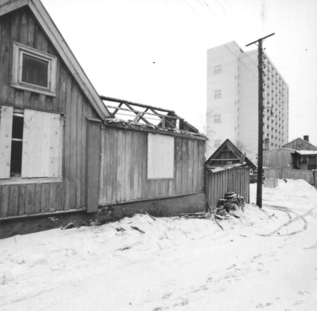 Johannesgt. 12-14
Riving av hus på Enerhaugen, 1963.