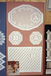 Duker, heklet, fra Den Norske Husflidsforening.