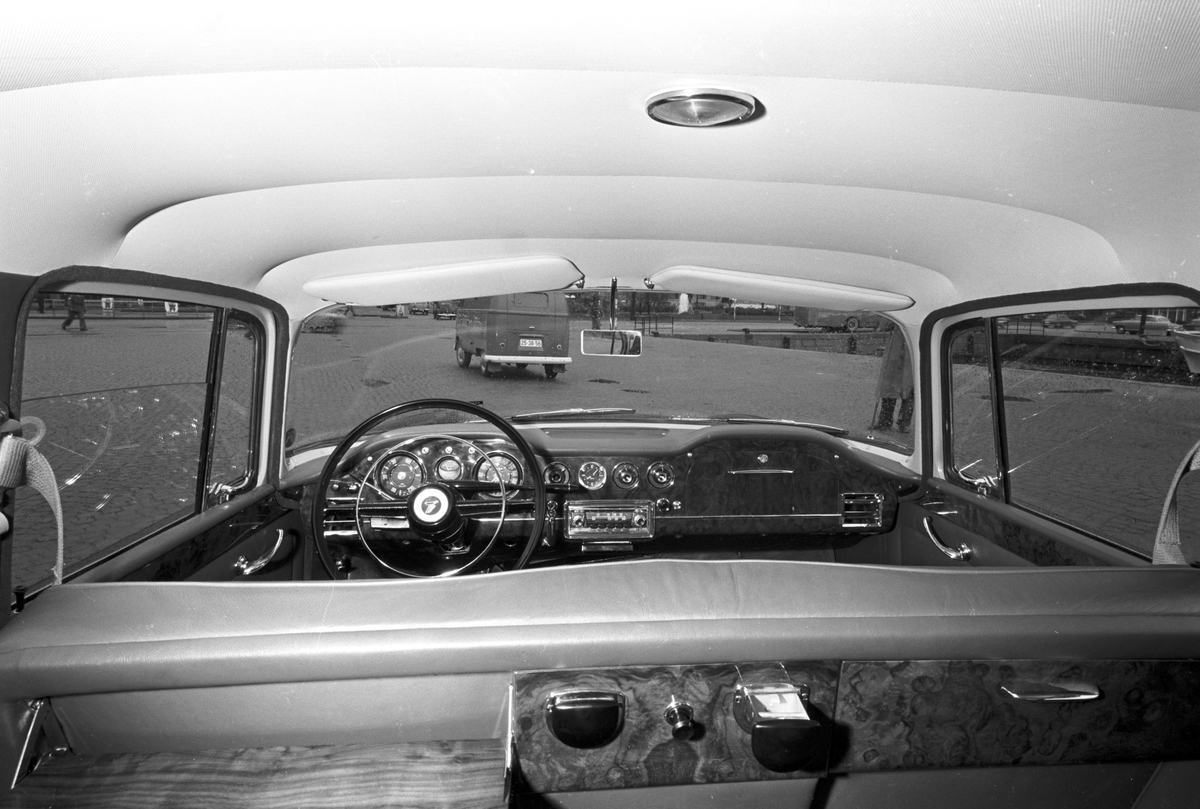 Serie. Presentasjon av Humber, 3 liter, med interiør. Fotografert mai 1961.