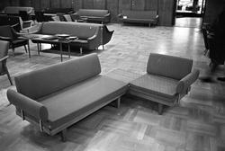 Sofaparaden i Samfundshuset, antatt Oslo, 12.11.1965.